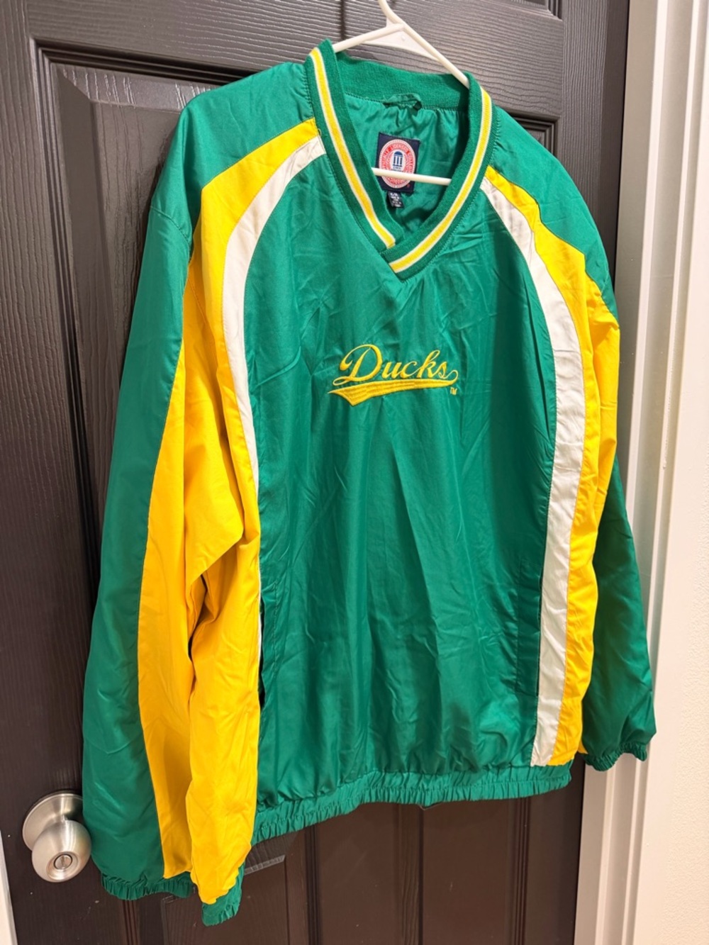 Vintage Oregon Ducks Pullover Windbreaker Jacket Officially Licensed Collegiate